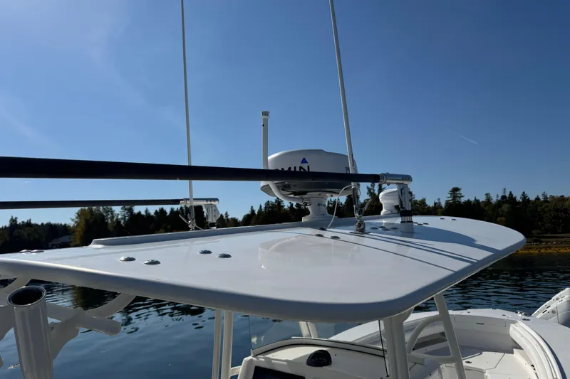 Slide: The Image of Regulator Marine 28 Forward Seating 2015 - 48