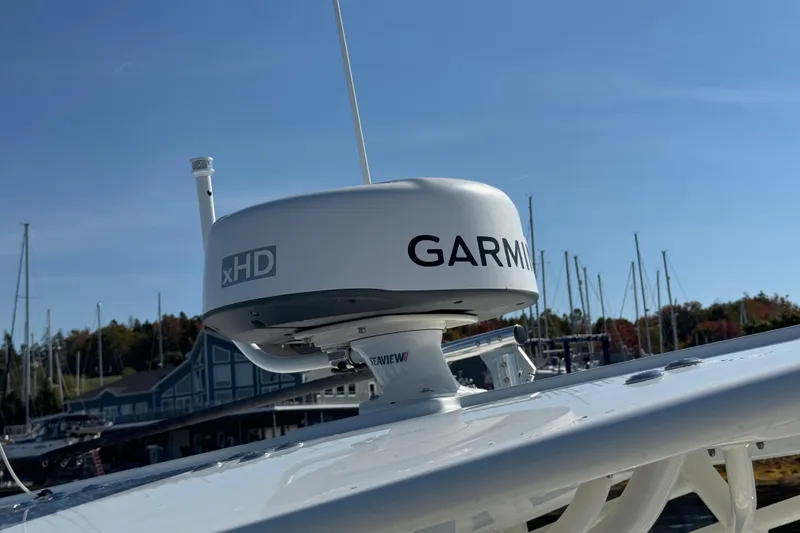 Slide: The Image of Regulator Marine 28 Forward Seating 2015 - 49