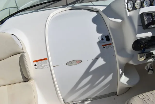 Slide: The Image of Larson 310 Cabrio 2005 - 37