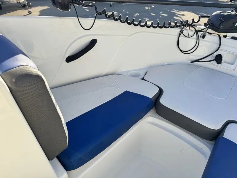 Slide: The Image of Tahoe® 450 TF 2018 - 23