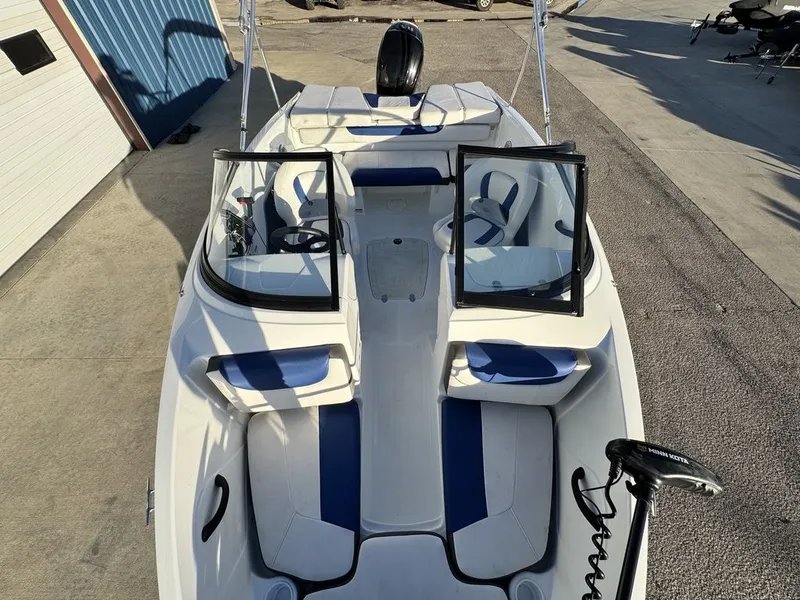Slide: The Image of Tahoe® 450 TF 2018 - 26