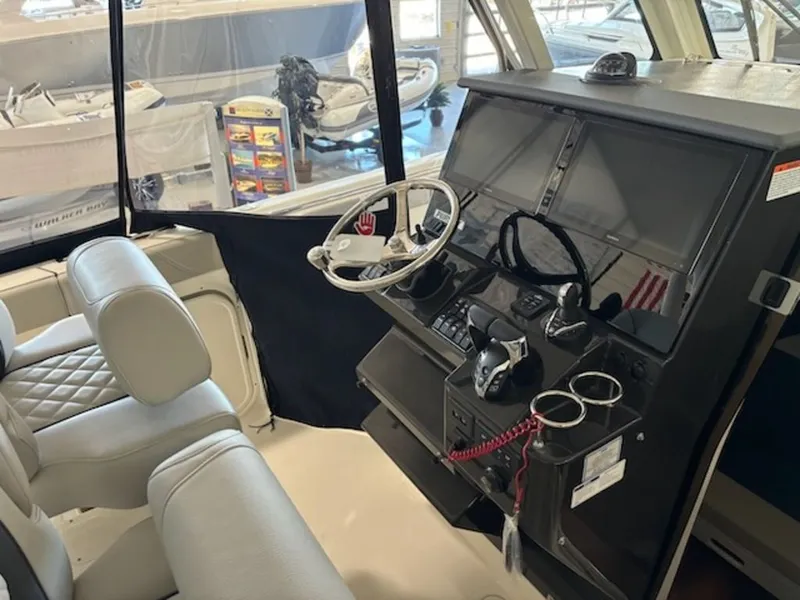Slide: The Image of Pursuit Boats S 328 2025 - 3