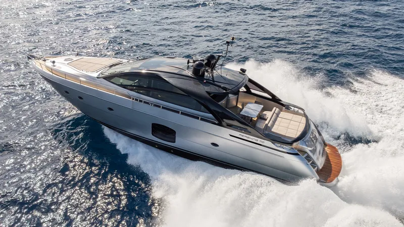 Slide: The Image of Pershing 70 2020 - 14