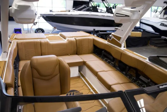 Slide: The Image of Malibu 23 MXZ 2026 - 22