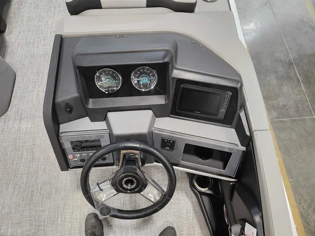 Slide: The Image of Avalon 2385 25 Catalina VRB 2026 - 24