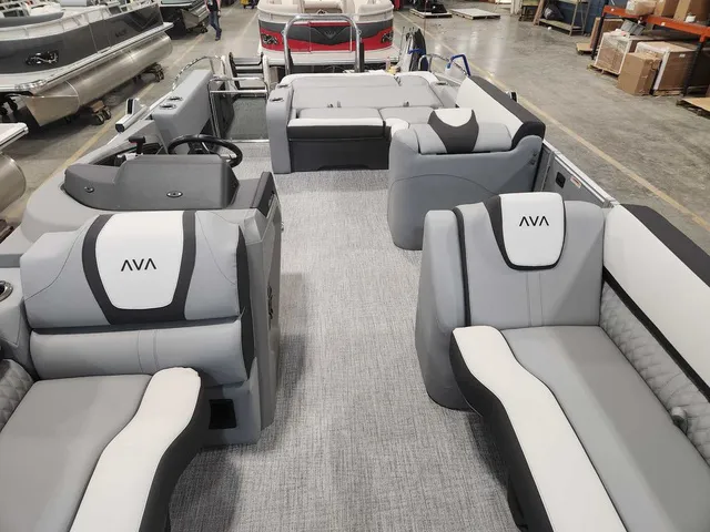 Slide: The Image of Avalon 2385 25 Catalina VRB 2026 - 25