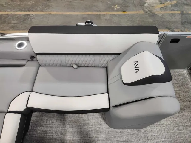 Slide: The Image of Avalon 2385 25 Catalina VRB 2026 - 28