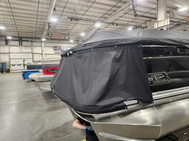 Slide: The Image of Avalon 2385 25 Catalina VRB 2026 - 3
