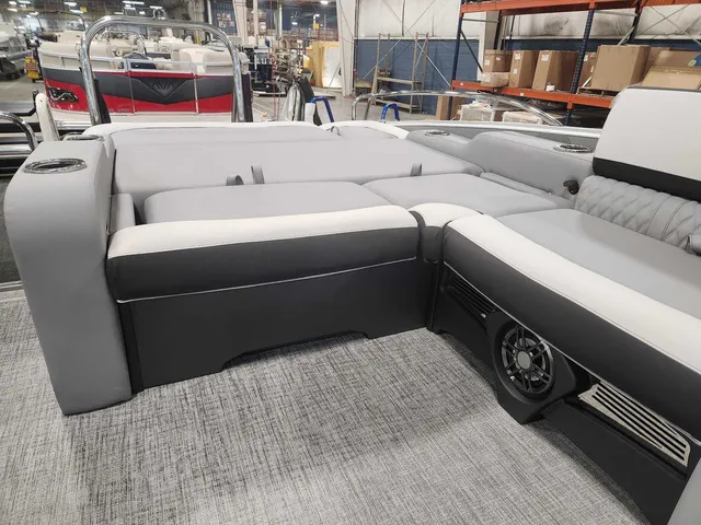 Slide: The Image of Avalon 2385 25 Catalina VRB 2026 - 31