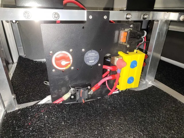 Slide: The Image of Avalon 2385 25 Catalina VRB 2026 - 6