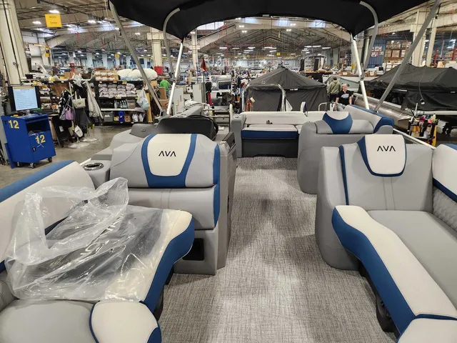 Slide: The Image of Avalon 2385 25 Catalina VRB 2026 - 26