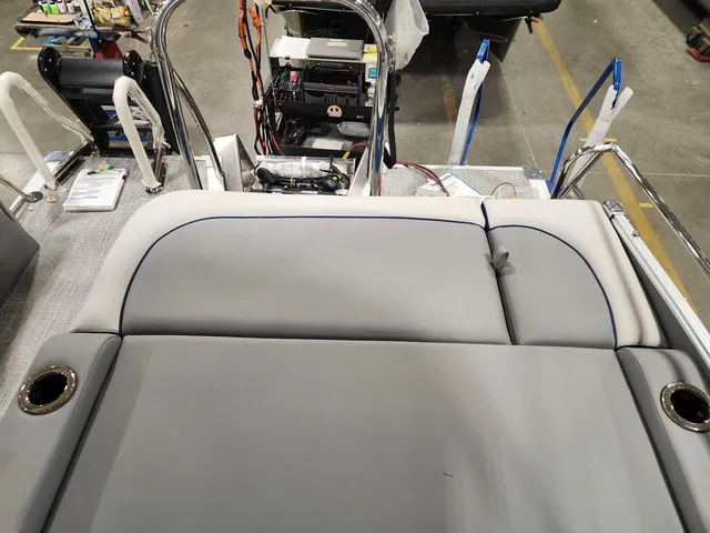 Slide: The Image of Avalon 2385 25 Catalina VRB 2026 - 28