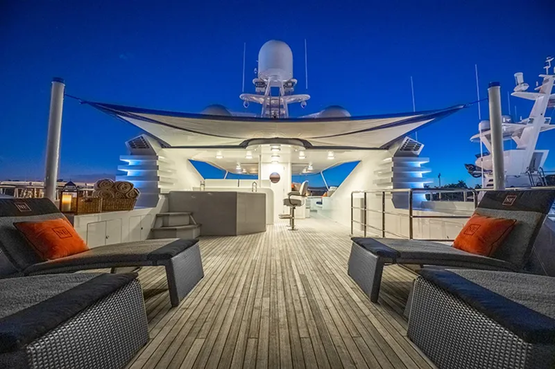 Slide: The Image of Feadship 140 1992 - 1
