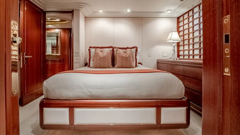 Slide: The Image of Feadship 140 1992 - 27