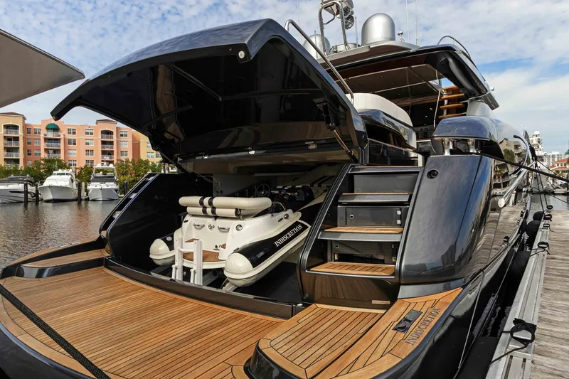 Slide: The Image of Riva 88 2016 - 23