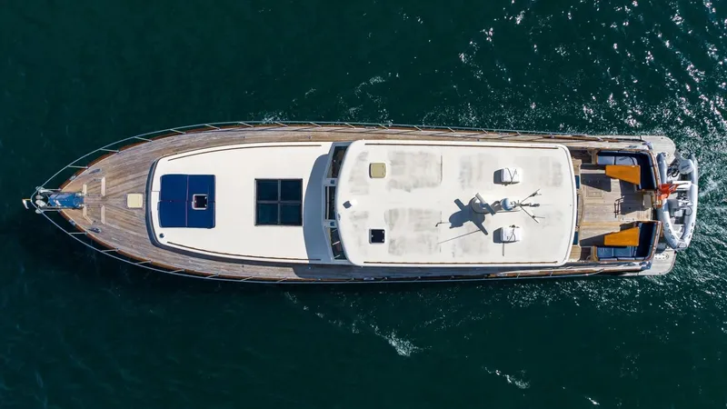 Slide: The Image of Vicem Yachts 85 2006 - 4