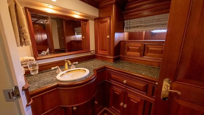 Slide: The Image of Vicem Yachts 85 2006 - 30