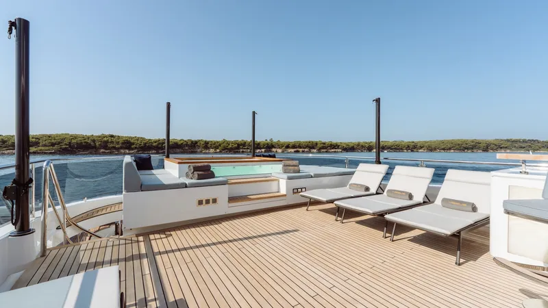 Slide: The Image of Bering Yachts 145 2023 - 32