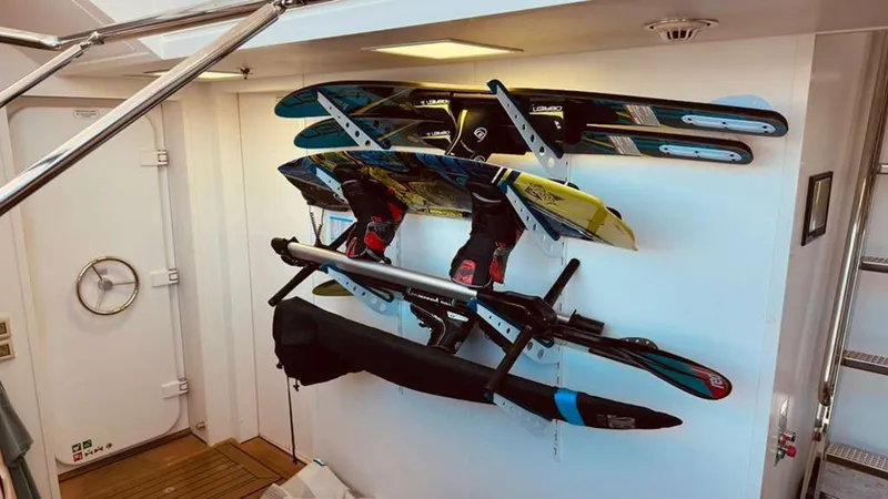 Slide: The Image of Feadship 197 2014 - 46