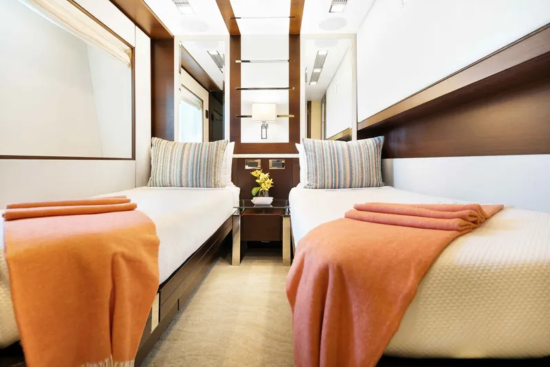 Slide: The Image of Azimut 105 2012 - 25