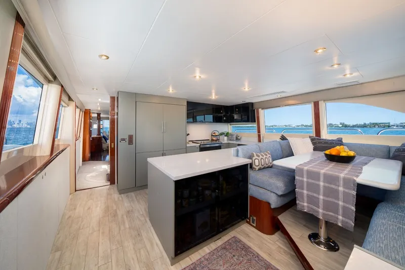 Slide: The Image of Lazzara Yachts 94 2002 - 14