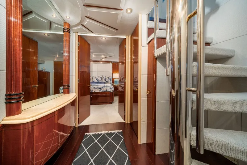 Slide: The Image of Lazzara Yachts 94 2002 - 18