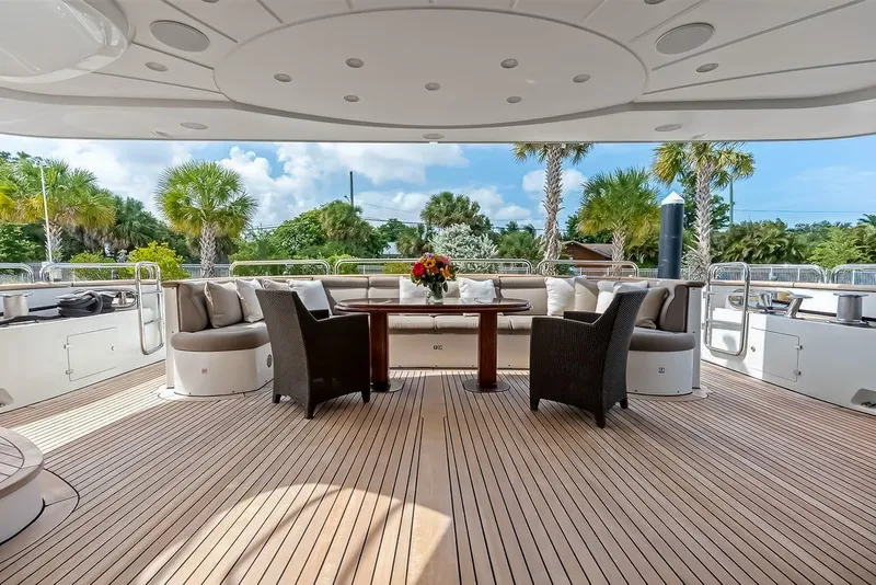 Slide: The Image of Benetti 120 2008 - 9