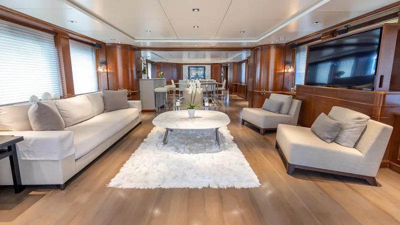 Slide: The Image of Benetti 120 2008 - 23