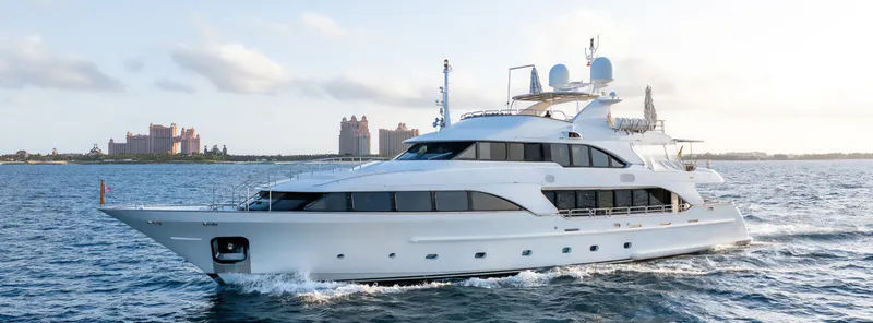 The Image of Benetti 120 2008 - 0