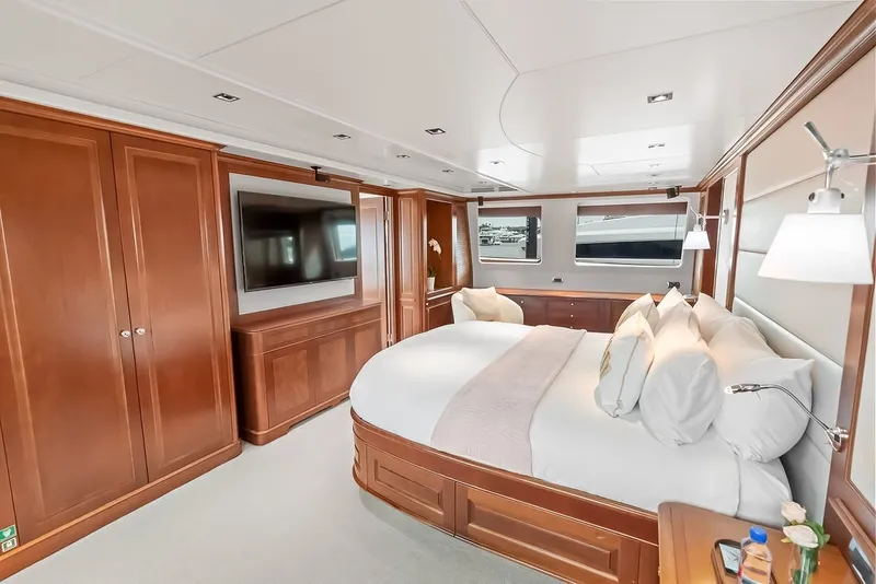 Slide: The Image of Benetti 120 2008 - 29