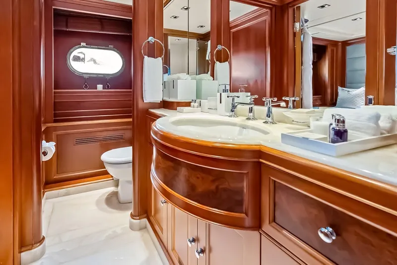 Slide: The Image of Benetti 120 2008 - 47