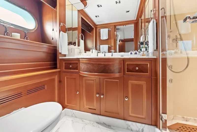 Slide: The Image of Benetti 120 2008 - 44