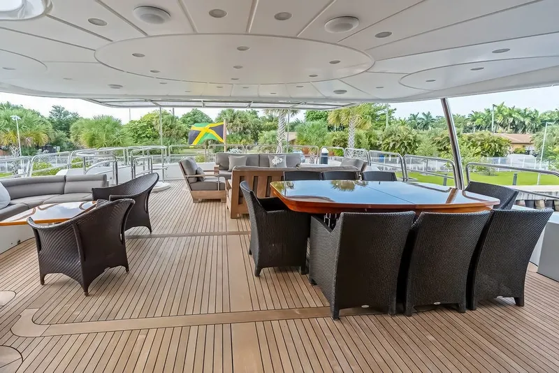 Slide: The Image of Benetti 120 2008 - 10