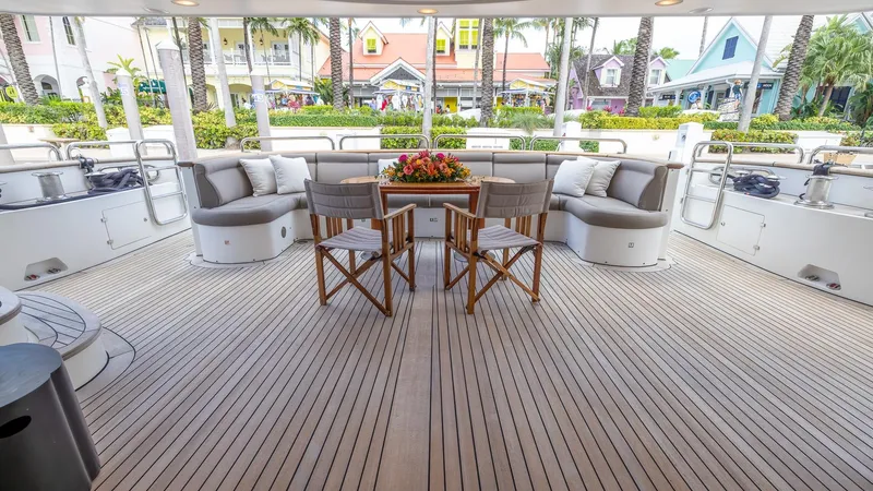 Slide: The Image of Benetti 120 2008 - 18