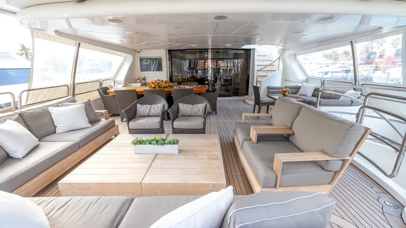 Slide: The Image of Benetti 120 2008 - 15