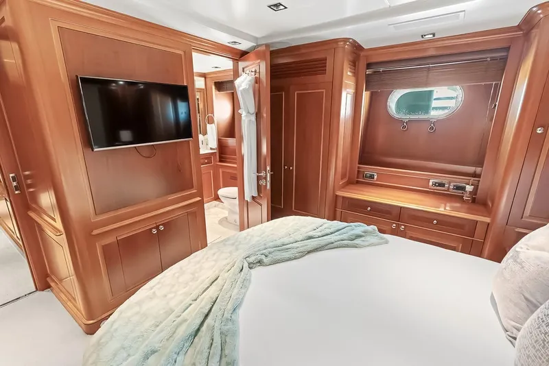 Slide: The Image of Benetti 120 2008 - 35