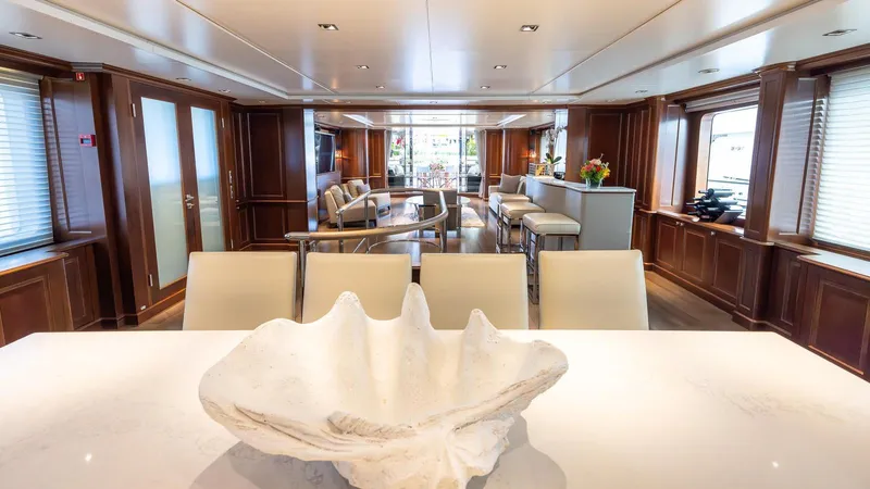 Slide: The Image of Benetti 120 2008 - 26