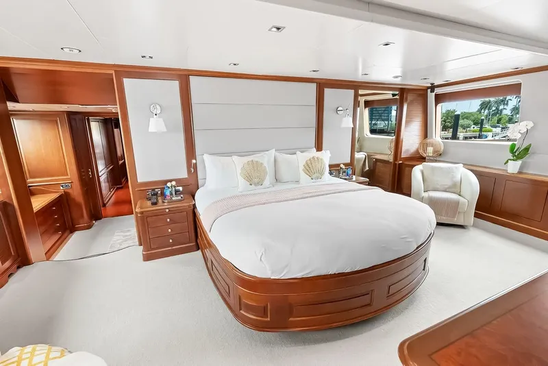 Slide: The Image of Benetti 120 2008 - 26