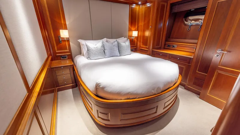 Slide: The Image of Benetti 120 2008 - 36