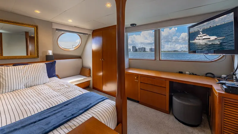 Slide: The Image of Feadship 132 1985 - 18