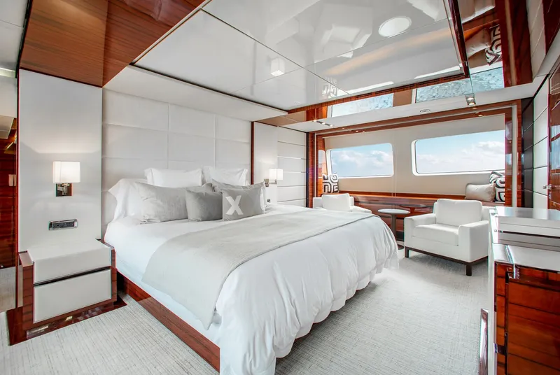 Slide: The Image of Benetti 121 2011 - 20