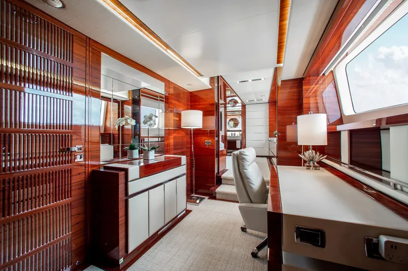 Slide: The Image of Benetti 121 2011 - 19