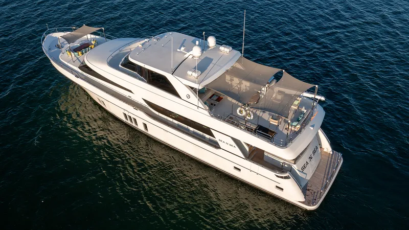 Slide: The Image of Ocean Alexander 100 2016 - 3