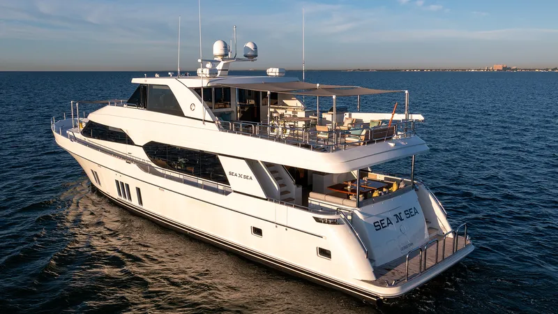 Slide: The Image of Ocean Alexander 100 2016 - 2