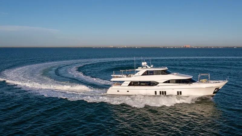Slide: The Image of Ocean Alexander 100 2016 - 4