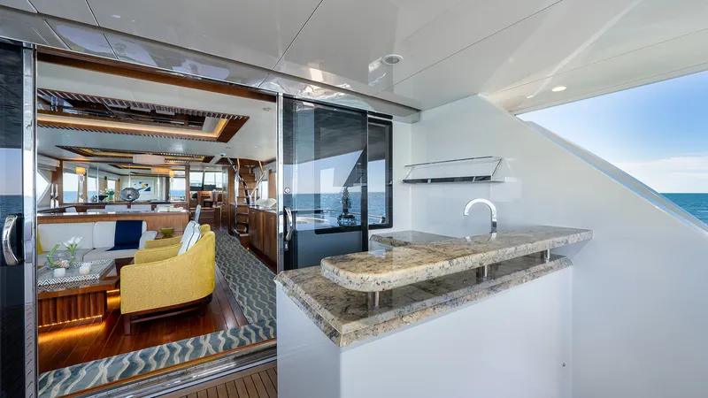 Slide: The Image of Ocean Alexander 100 2016 - 13
