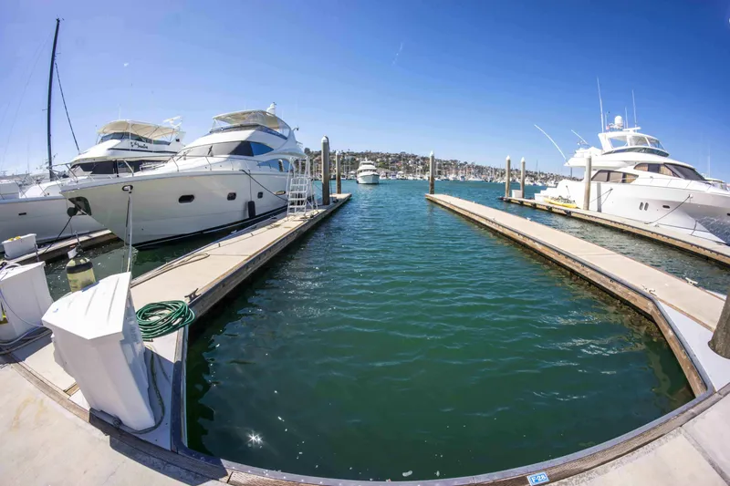 Slide: The Image of Hatteras Cockpit Motor Yacht 1992 - 53