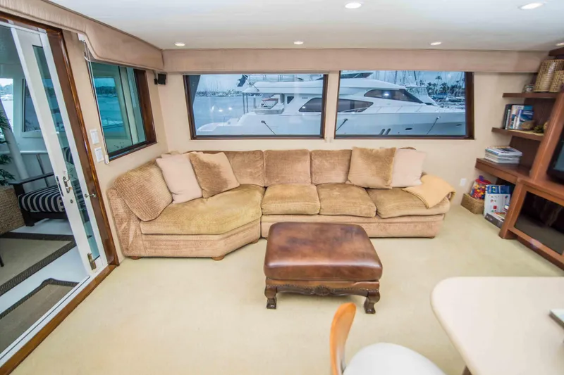 Slide: The Image of Hatteras Cockpit Motor Yacht 1992 - 14