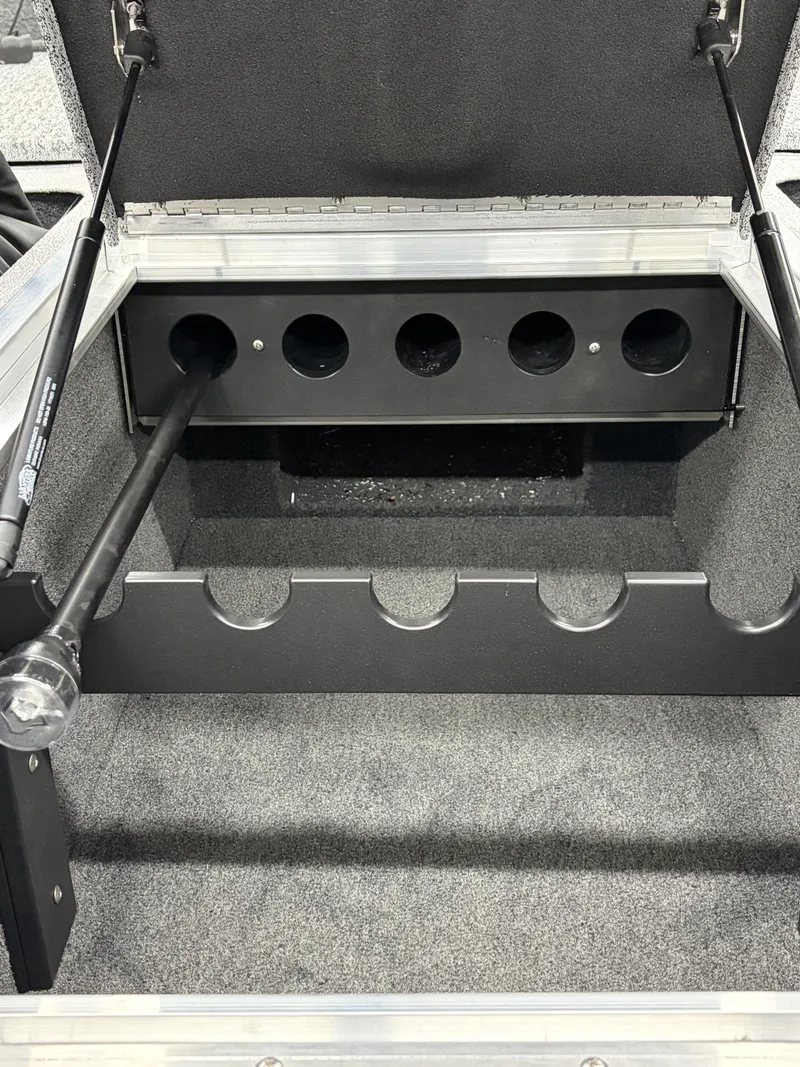 Slide: The Image of Smoker Craft VIPERXR 175PRO 2026 - 4
