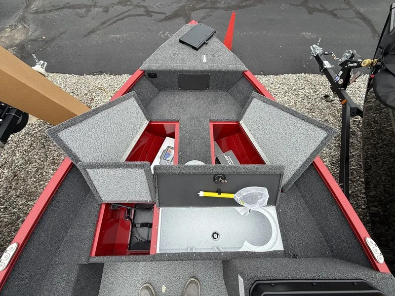 Slide: The Image of Lund 1650 Angler SS 2026 - 8